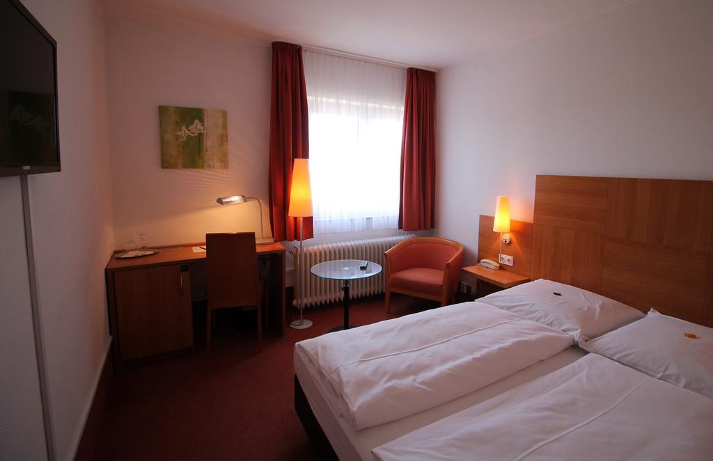 Hotel Westerfeld Хемминген Экстерьер фото